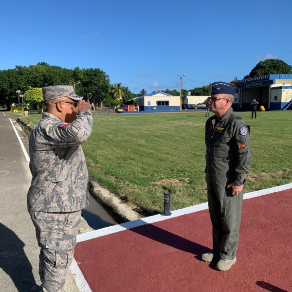 FARD entrega donaciones del IDAC en Base Aérea Puerto Plata