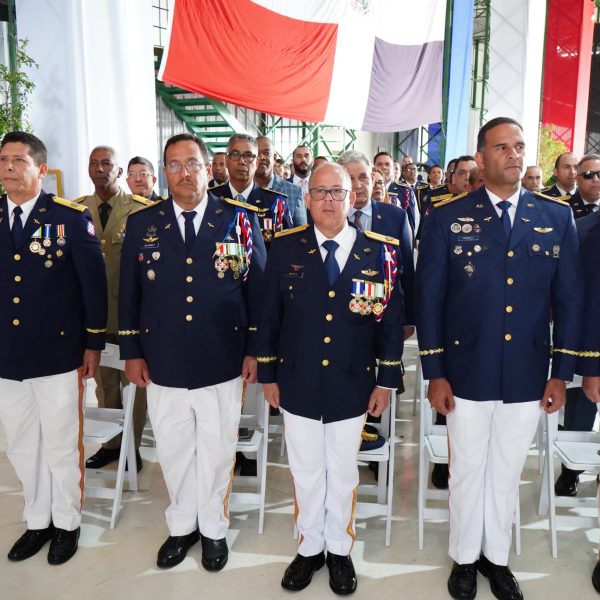 FARD celebra acto de condecoraciones en su 77 Aniversario