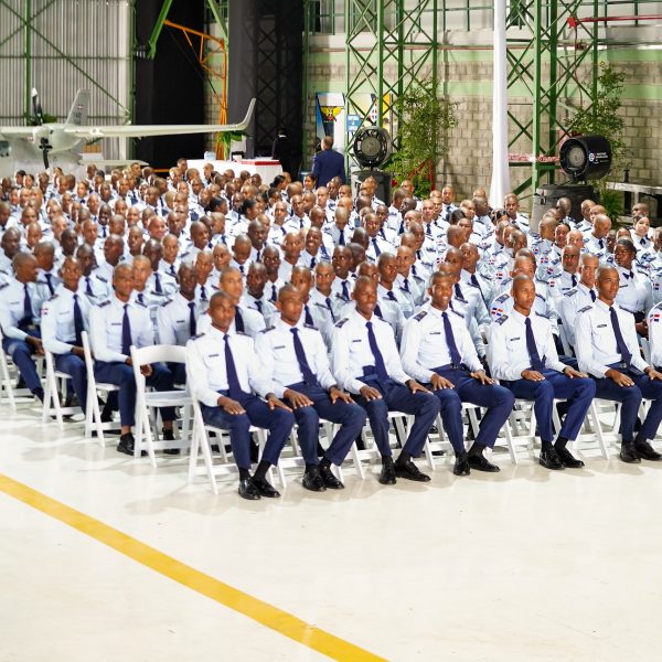 FARD celebra acto de condecoraciones en su 77 Aniversario