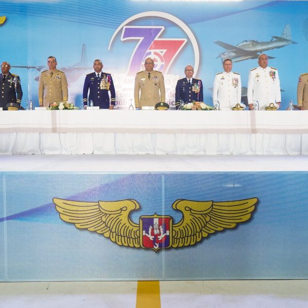 FARD celebra acto de condecoraciones en su 77 Aniversario