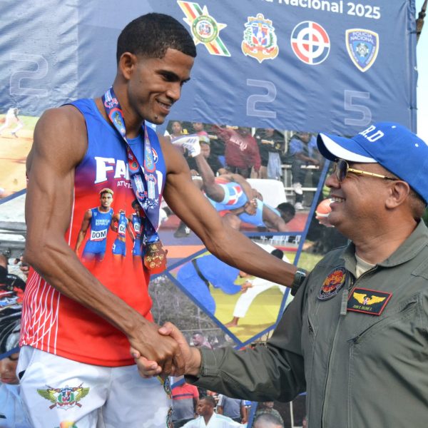 FARD obtiene primer lugar en la disciplina de atletismo de los Juegos Deportivos de las FFAA y PN 2025