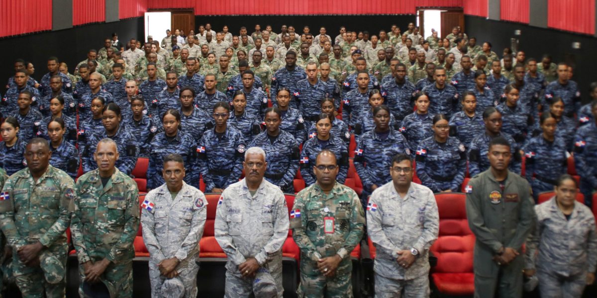 ISSFFAA desarrolla jornada de charlas en la FARD