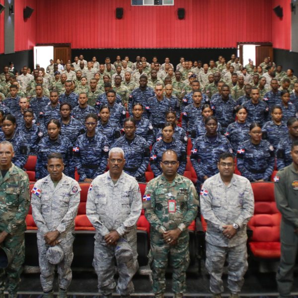 ISSFFAA desarrolla jornada de charlas en la FARD