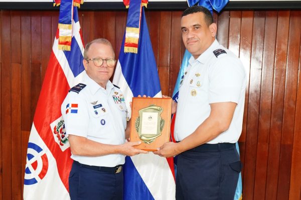 FARD conmemora XIII aniversario del Escuadrón de Defensa Aérea