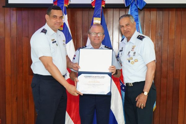 Escuadrón de Defensa Aérea celebra su XIII aniversario con fe, reconocimiento y compromiso patriótico