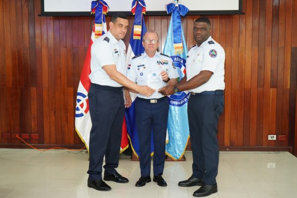 Escuadrón de Defensa Aérea celebra su XIII aniversario con fe, reconocimiento y compromiso patriótico