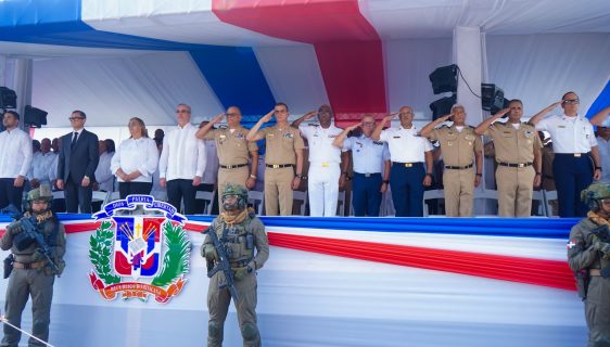 Fuerza Aérea de República Dominicana rinde honor a la Patria en 181º aniversario de la Constitución