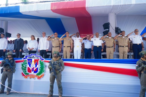Fuerza Aérea de República Dominicana rinde honor a la Patria en 181º aniversario de la Constitución