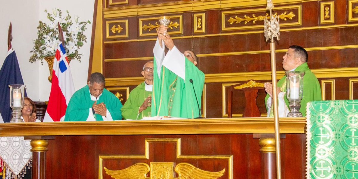 Fuerza Aérea Dominicana celebra misa mensual correspondiente a noviembre