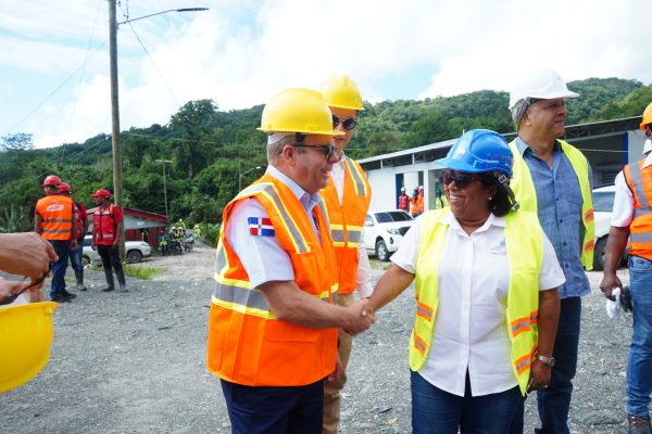 La FARD y el Ministerio de Energía y Minas impulsan la energía limpia al servicio de la Patria