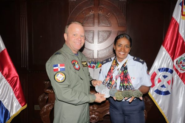 La Fuerza Aérea de República Dominicana felicita a la Capitán Juana Isidra Fernández Veras por su destacada actuación en el Campeonato Panamericano Másters 2025