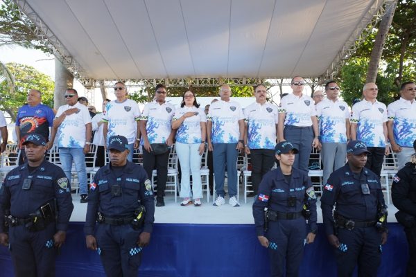 La Fuerza Aérea participa en la Carrera Internacional 5K y 10K de la Policía Nacional, en Puerto Plata